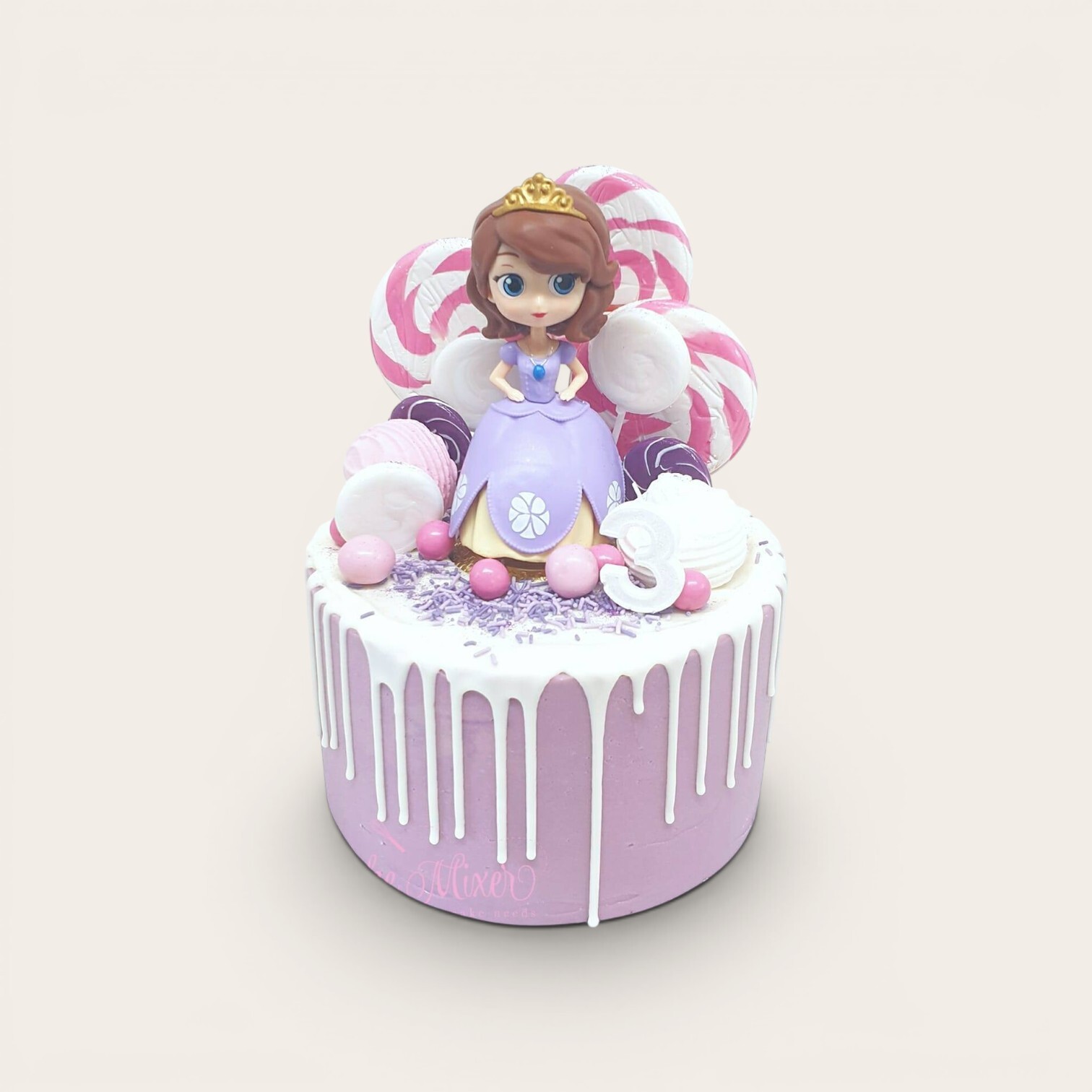 sophia drip cake.jpg