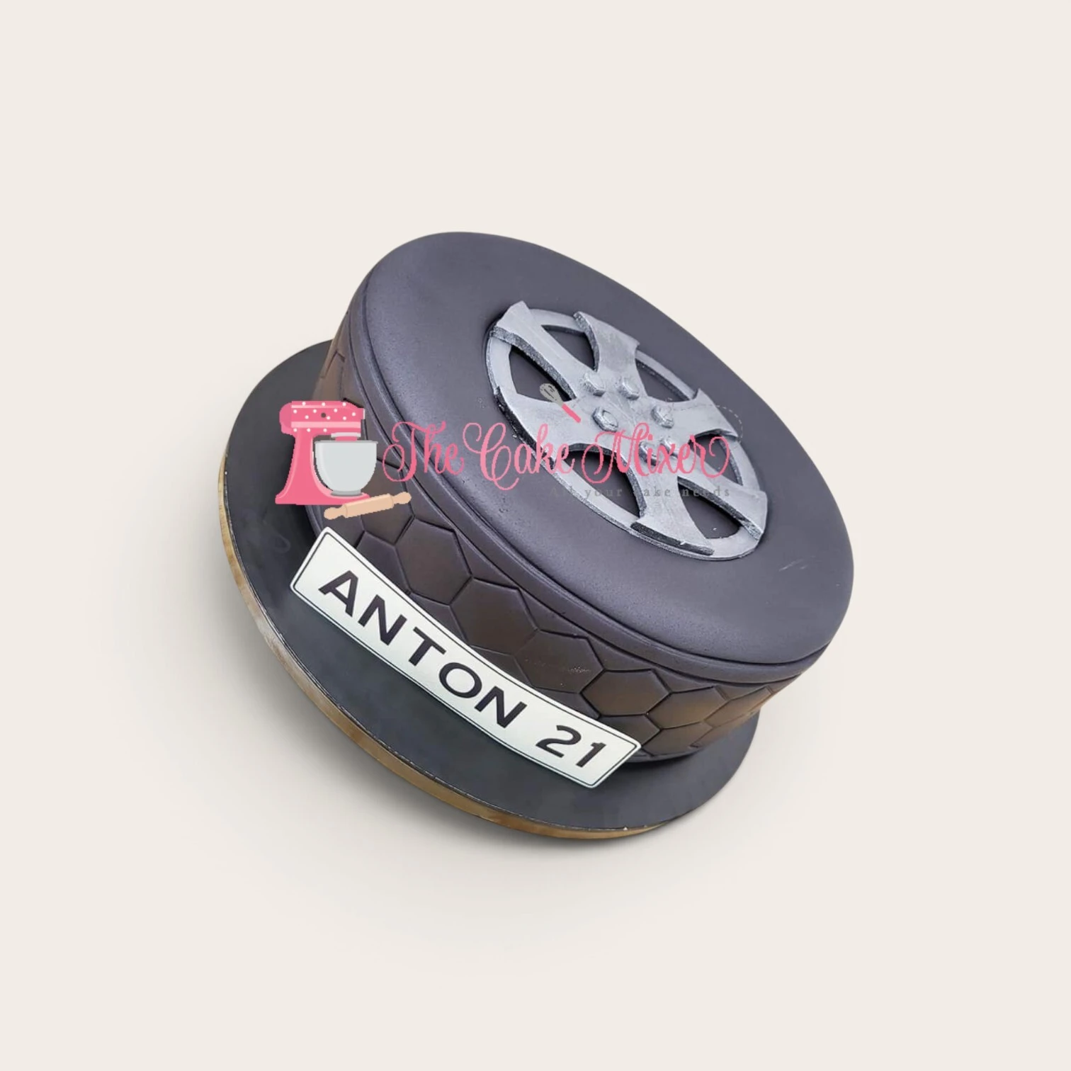 wheel shaped cake.jpg