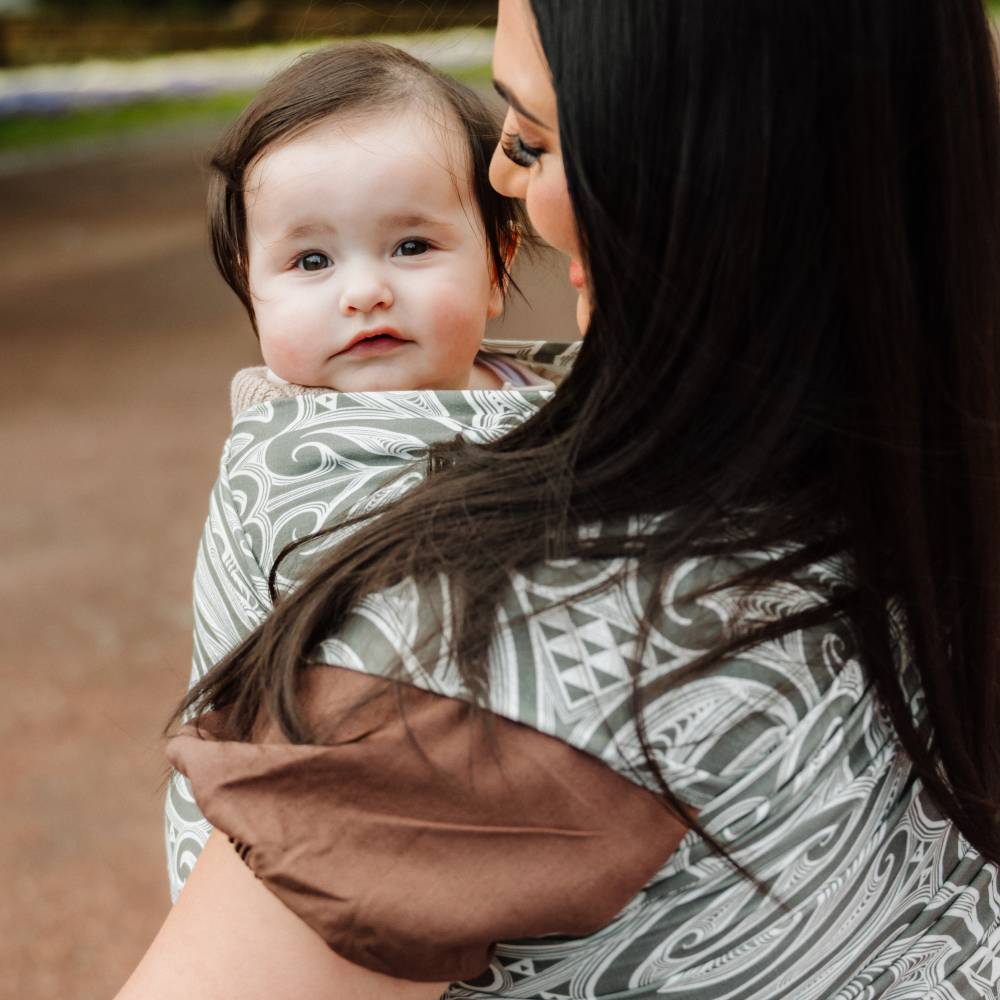 Hiwa & Awa Co Okooko Pepi Baby Wrap Carrier