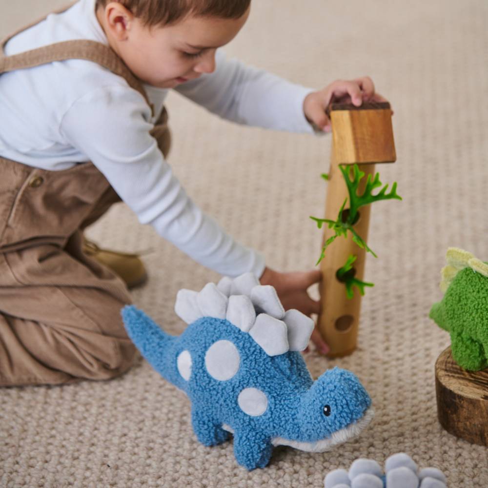 Nana Huchy Stu the Stegosaurus