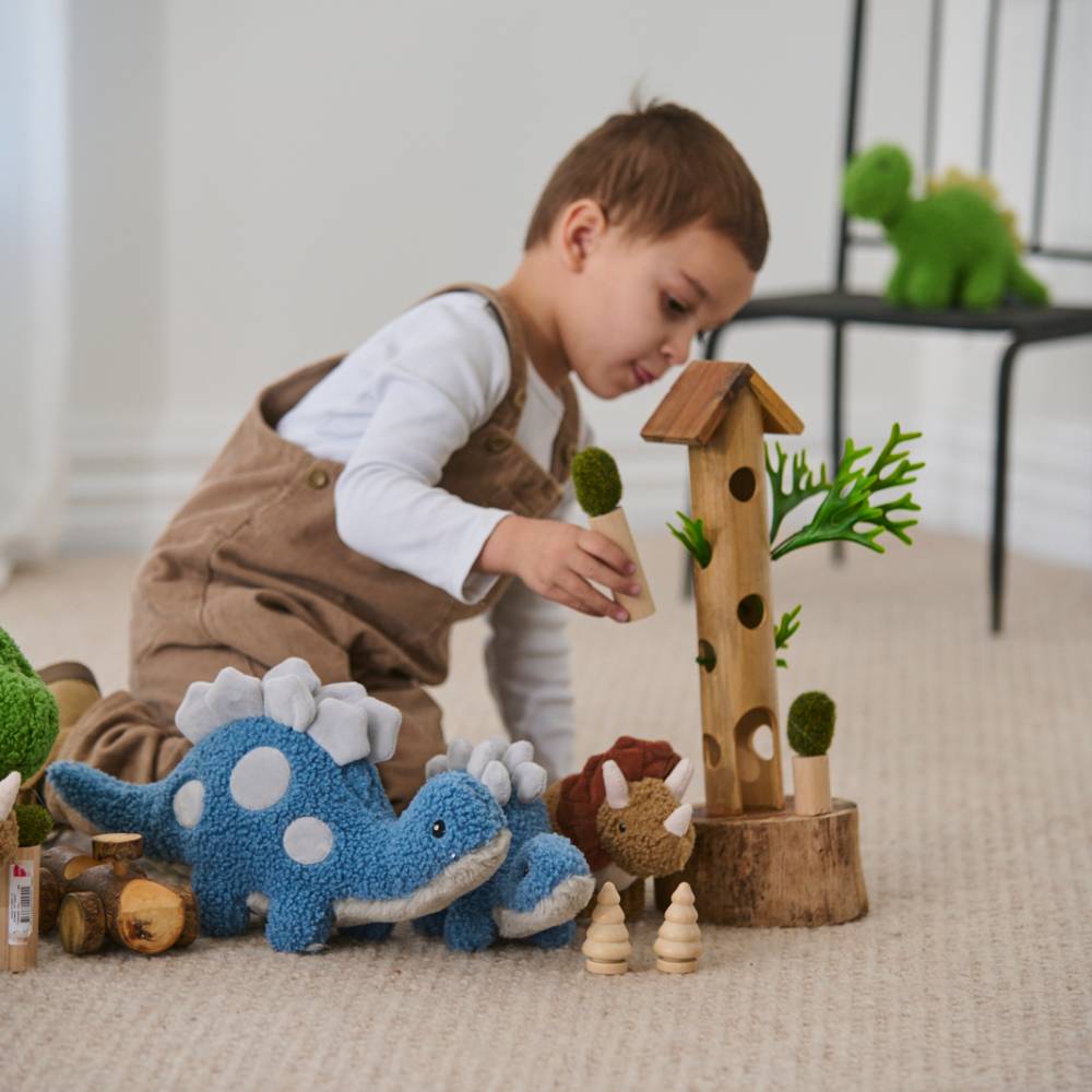 Nana Huchy Stu the Stegosaurus