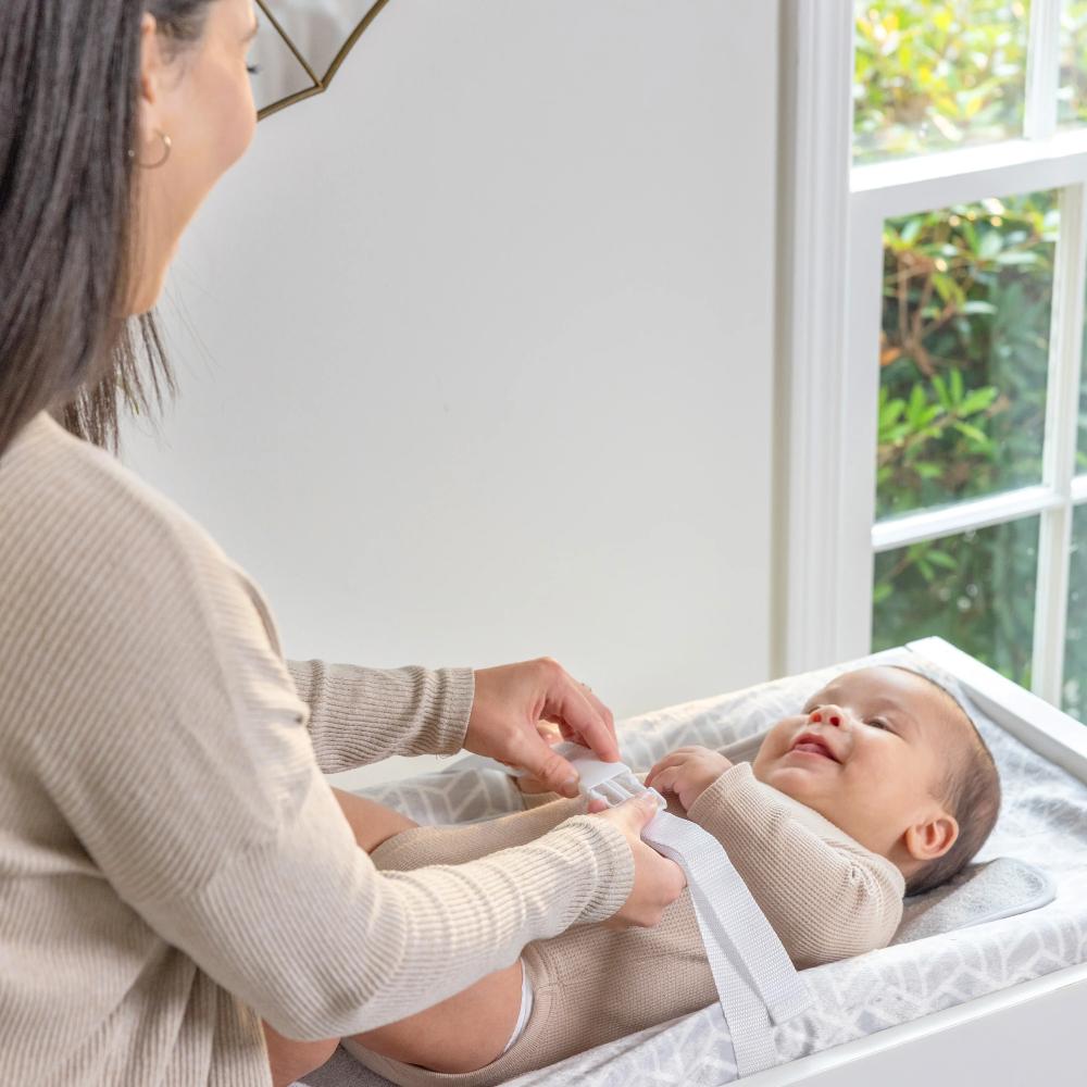 Summer by Ingenuity Basic Changing Essentials Kit