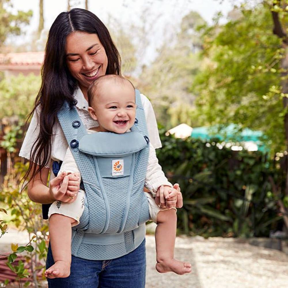 Ergobaby Omni Breeze (includes safety & fit check) - Clearance