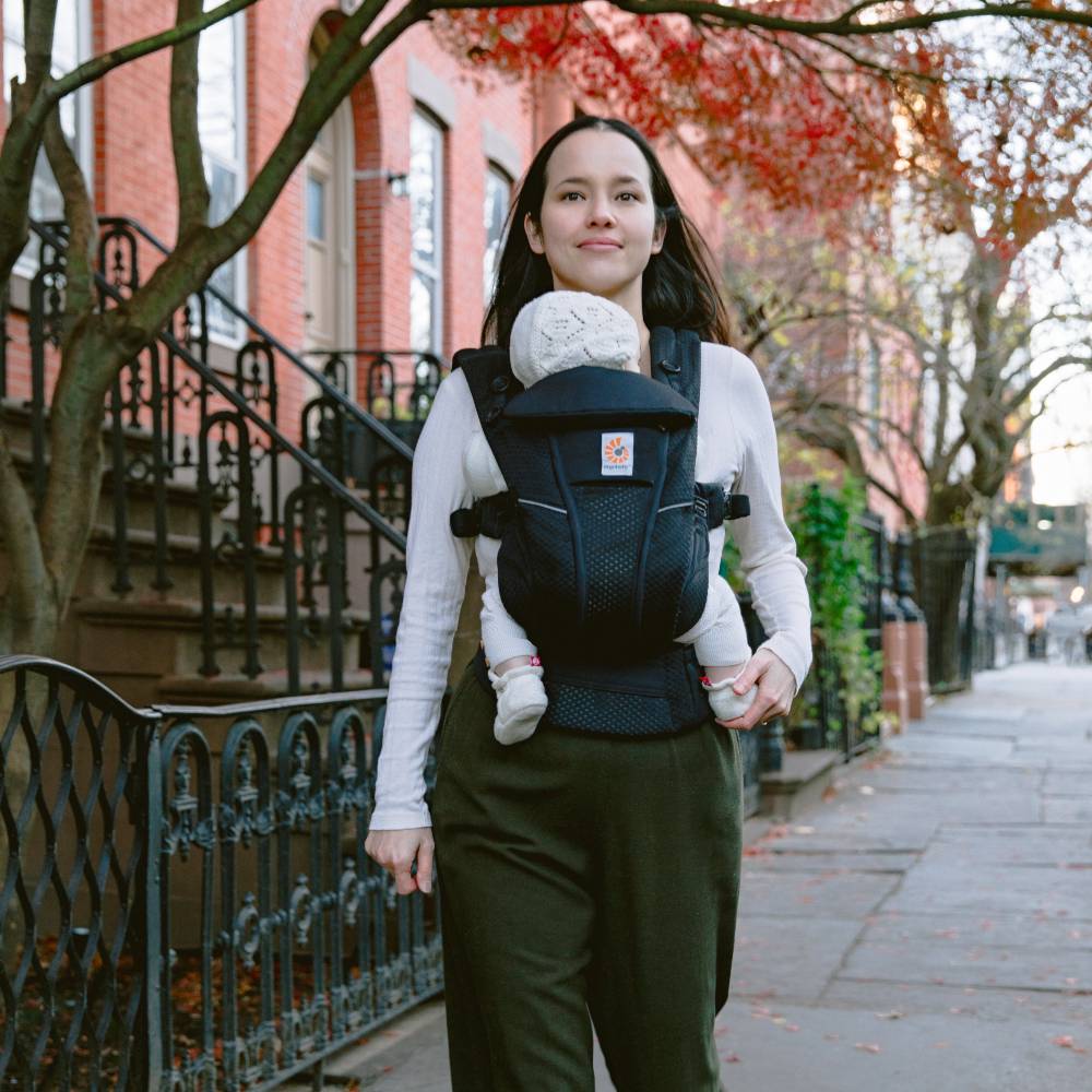 Ergobaby Omni Breeze (includes safety & fit check) - Clearance