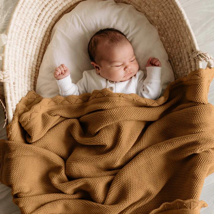Mod & Tod Scalloped Edge Heirloom Blanket