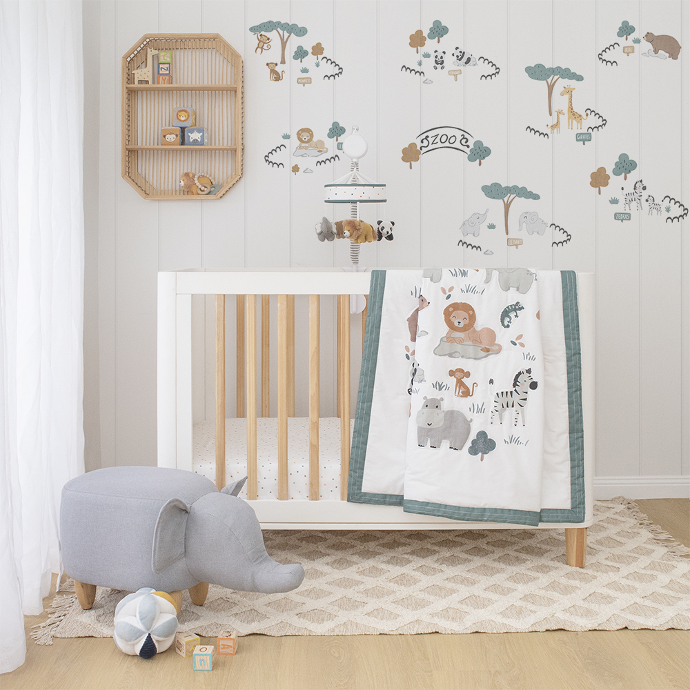 Lolli Living Removable Wall Decal Set - Day at the zoo