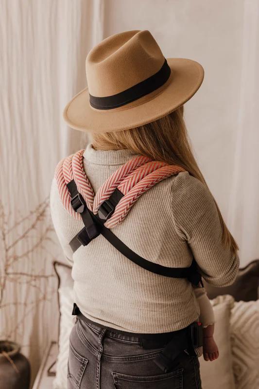 Lenny Lamb Light Carrier - Jacquard