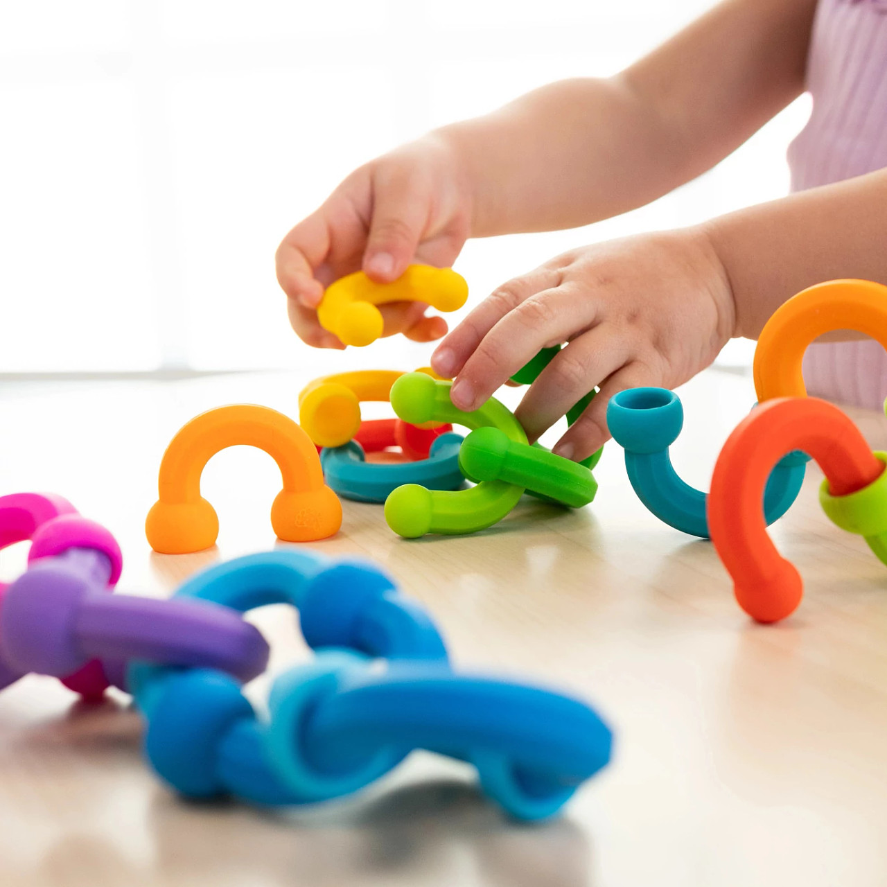 Fat Brain Toy Co - Plip Links