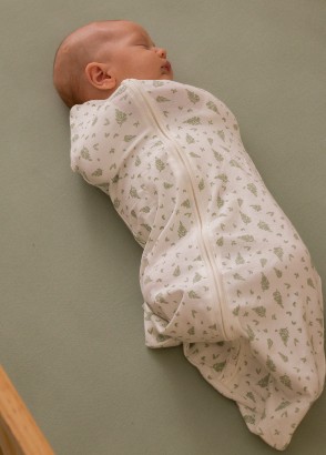 Summer Swaddling - How to swaddle safely when it's hot