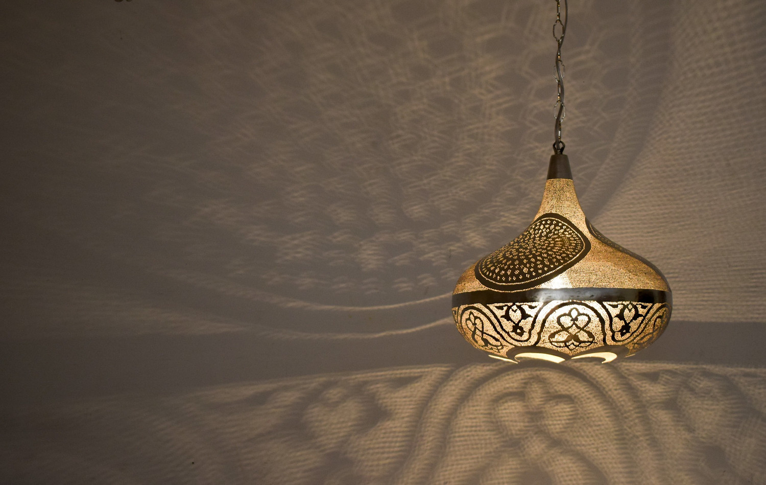 bedroom hanging lamp