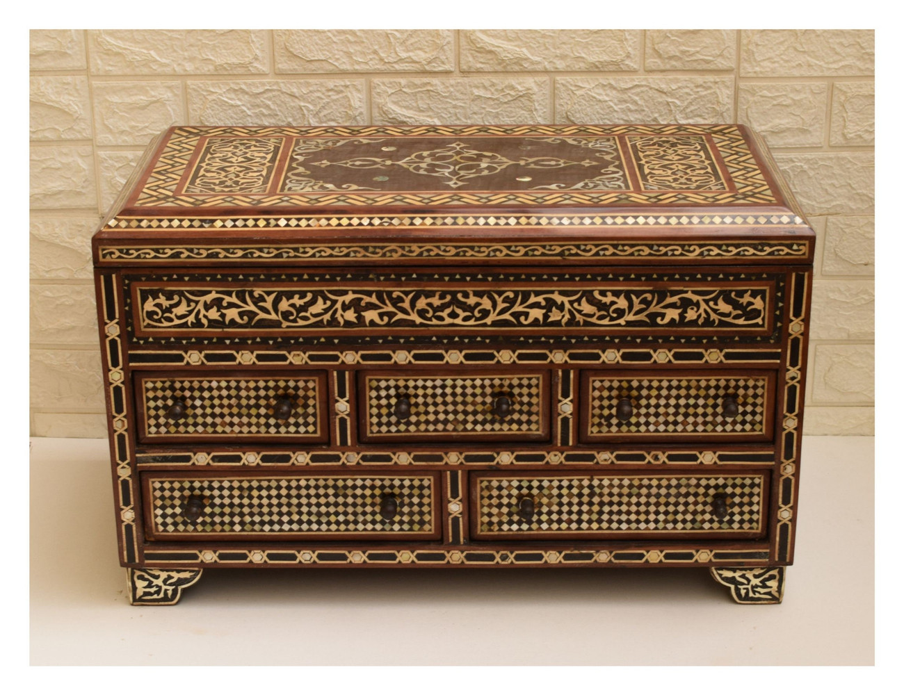 Mother of Pearl Chest of Drawers 25 in