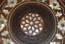 Rosette Medallion Side Table 20 in — detail 6