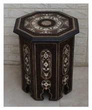 Rosette Medallion Side Table 20 in