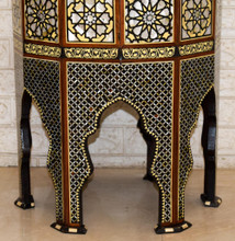 Scalloped Round-Top Mother of Pearl Side Table, Star Mosaic, 22 in — detail 3
