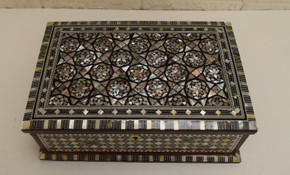 Handmade 11" * 7" Wood Jewelry Box, Egyptian Mother of pearl Inlay Wooden Jewelry Box, Moroccan Marquetry Storage Box Organizer, Home Decor - front view