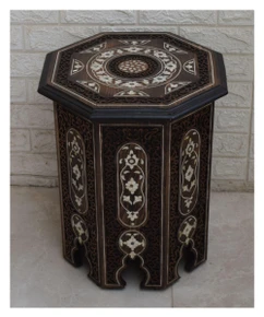 Rosette Medallion Side Table 20 in