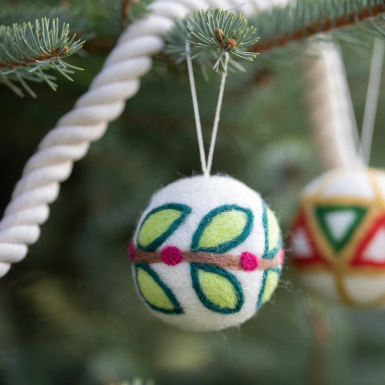 Ashford Needle Felting Kit - Christmas Ornaments