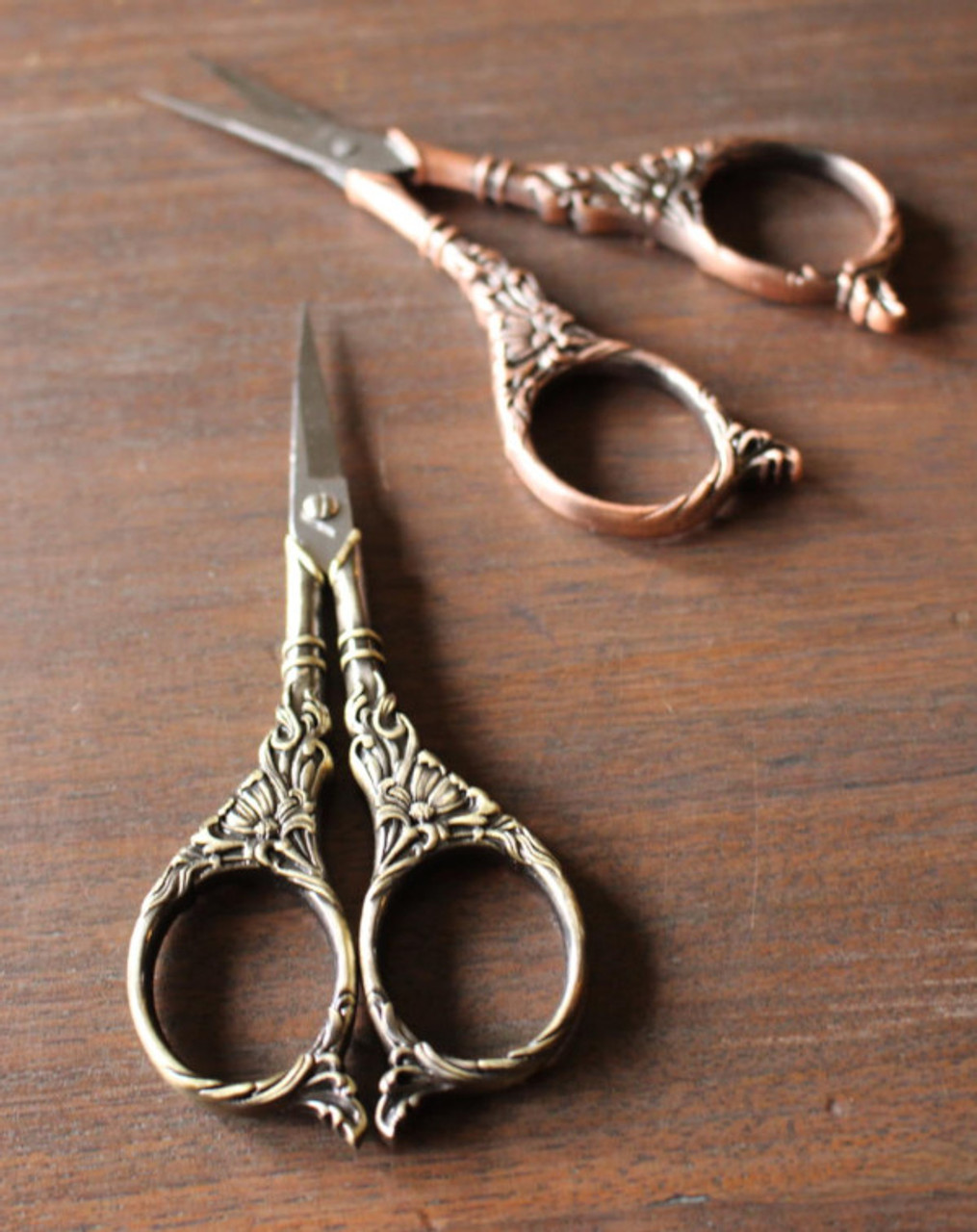 Floral Teardrop Scissors – Never Not Knitting