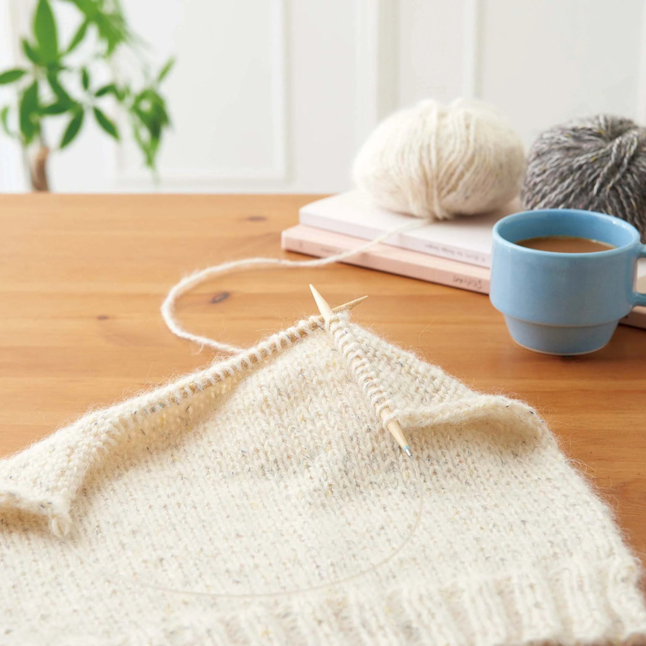 Clover Bamboo Takumi Circular Knitting Needles 16 inch, Size 11