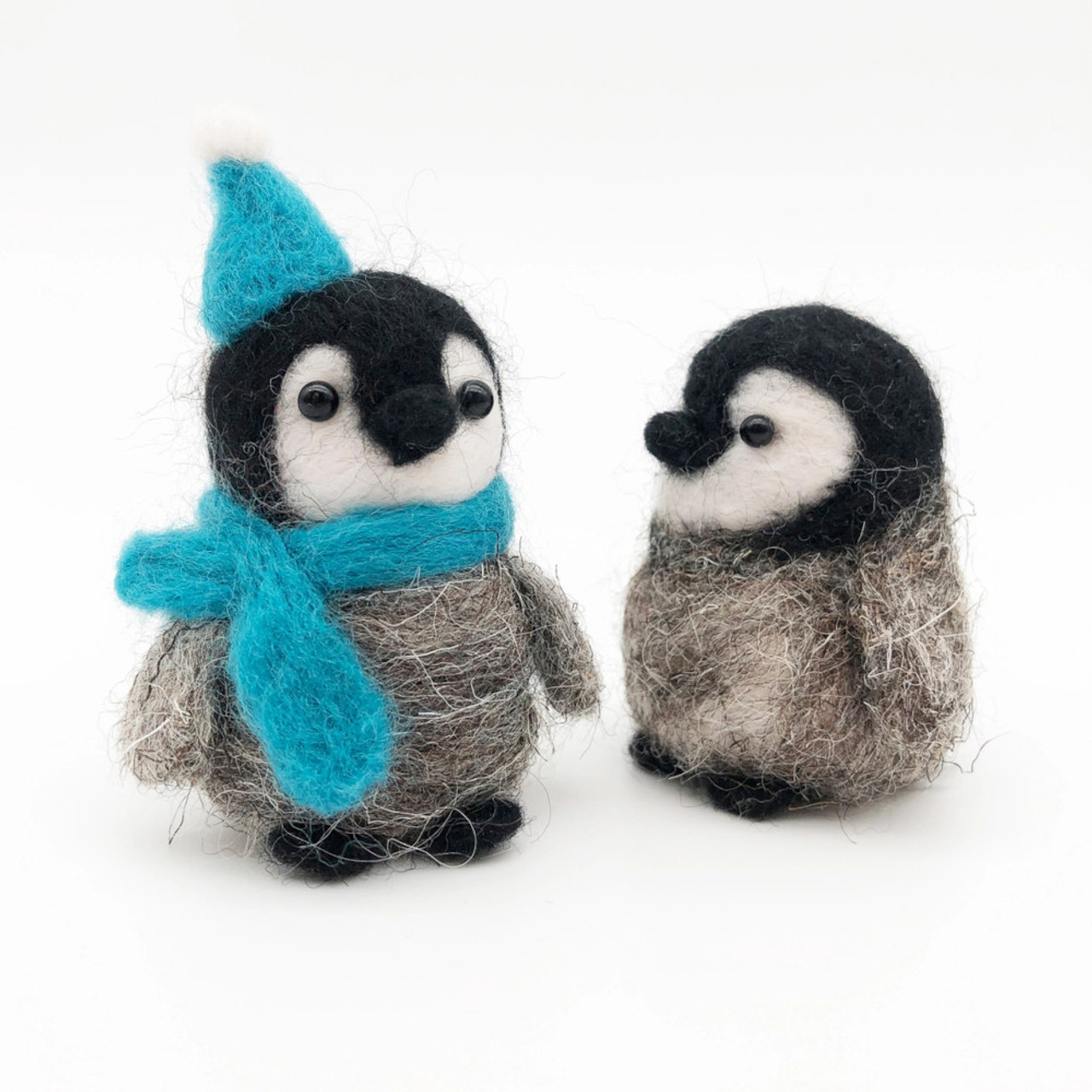 Penguin Magnetic Needle Holder – The Bee's Knees British Imports