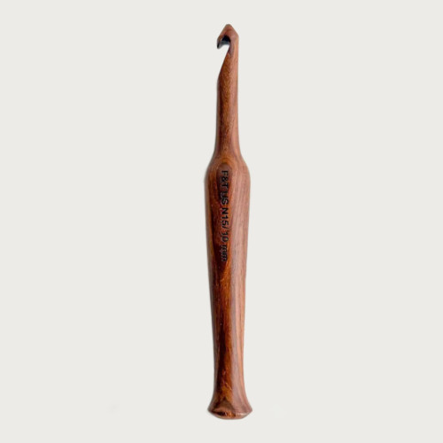 Flax & Twine Rosewood Crochet Hook N (10.00mm)