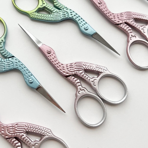 Matryoshka Doll Shop Stork Scissors Pink Shell