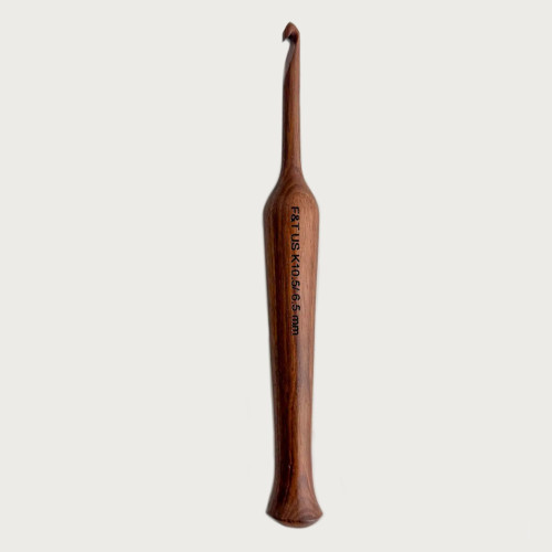 Flax & Twine Rosewood Crochet Hook J (6.00mm)