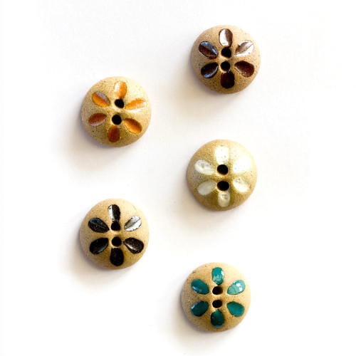 Incomparable Buttons Geometric Grooves