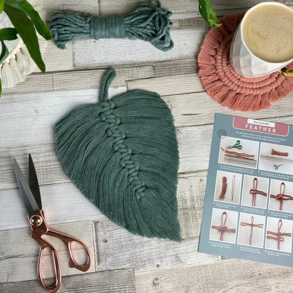 Bergin & Bath Macrame Kit Feather - The Websters