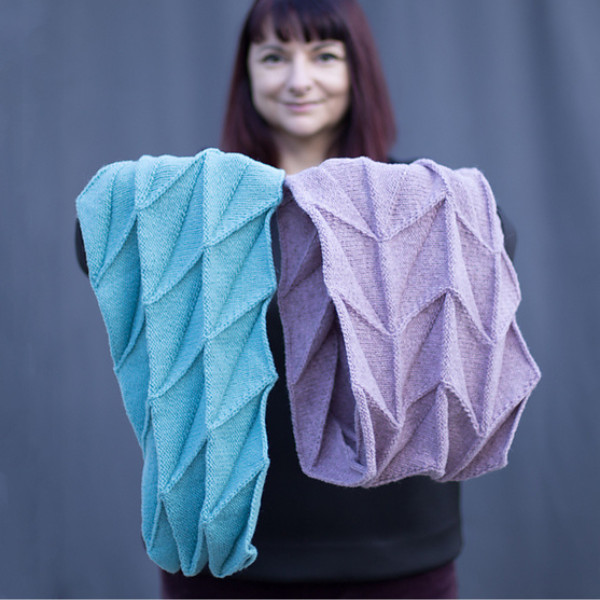 Ameri ＊ ORIGAMI CLOAK KNIT Interested in Origami Knitting? - The Websters