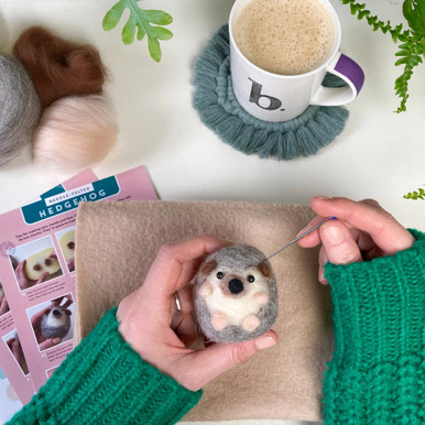 Hedgehog Needle Felting Felt Animal/gift for Her/easy Felting Kits/needle  Wool Animal Wool Animal Diy Wool Hedgehog Felting Pattern Beginner 