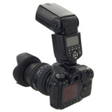 YN-560 III Ultra-long-range Wireless Flash Speedlite with Metal Hot Shoe for Canon / Nikon / Pentax / Olympus DSLR Camera(Black)