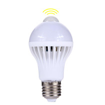 E27 7W Infrared Motion Sensor LED Light Bulb, Sensor Distance: 4-6m, AC 85-265V