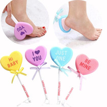 Love Style Exfoliating Double Sided Scrubber Brush Hangable Foot Scrubber, Color Random Delivery