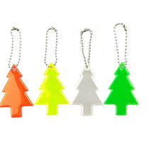 15 PCS Christmas Tree Style PVC Reflective Pendant Outdoor Night Traffic Safety Reflective Keychain Random Colour Delivery(6.5x4.5cm)