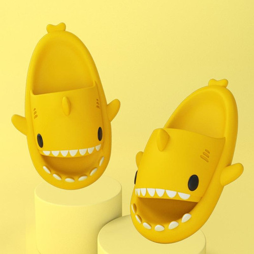 Shark Summer Couple Slippers Room EVA Cute Cartoon Sandals, Size: 42/43(Yellow) Shark Summer Couple Slippers Room EVA Cute Cartoon Sandals, Size: 42/43(Yellow)