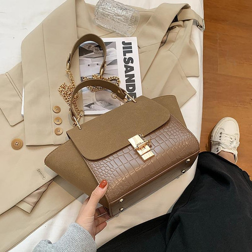 Women Vintage Wing Shape Frosted Handbag Versatile Chain Crossbody Bag(Khaki)