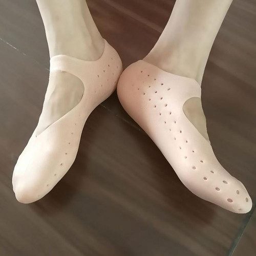 Silicone Sailboat Socks Foot Heel Anti-cracking Sleeve Anti-drying Beach Home Socks, Size:M(36-38)(Skin Color)