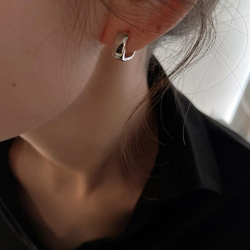 Silver Needle Wide Square Earrings Buckle Type Easy Wear Without Picking Earrings