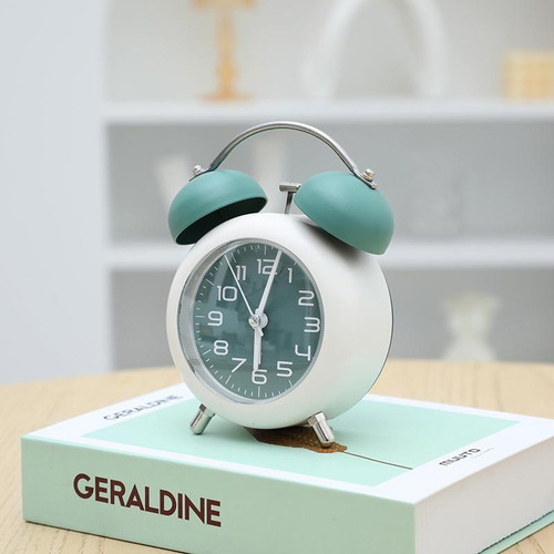 Bedroom Desktop Metal Digital Mechanical Alarm Clock Living Room Silent Clock With Night Light(Green)