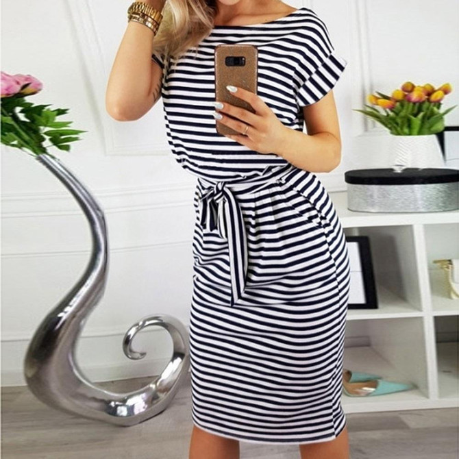 Slim-fit Waist Slimming Round Neck Striped Belt Dress (Color:Pinstripe Black Size:M)