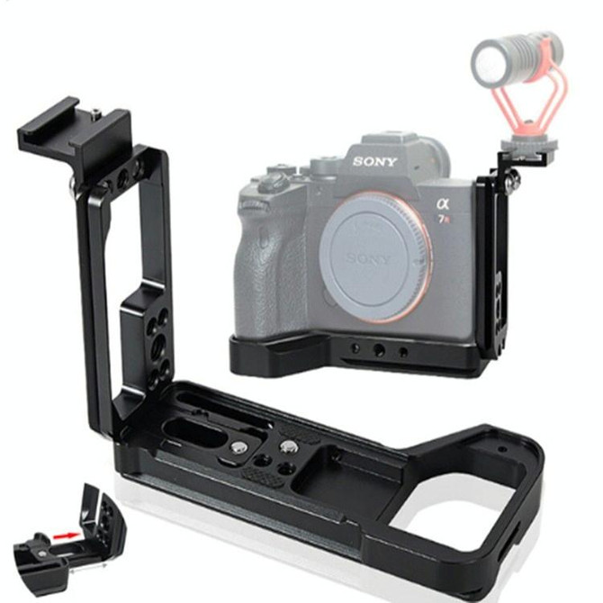 BEXIN Push-Pull Type Vertical Shoot Quick Release L Plate Bracket Base Holder with Hot Shoe for Sony ILCE-7RM4 / A7R4 / A7R IV