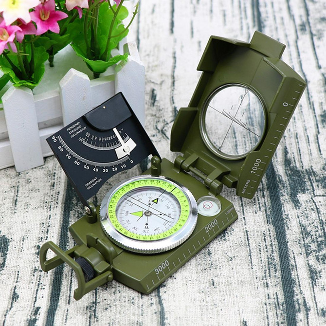 GoldGood K4074 Outdoor Multi-function Military Travel Geology Pocket Prismatic American Compass with Luminous Display(Green)