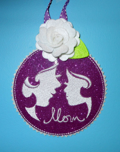 In The Hoop Elegant Ornament Mom and Daughter 2 Embroidery Machine Design