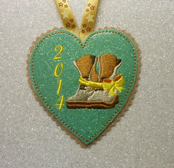 In The Hoop Heart Boots with Yellow Ribbon Ornament Embroidery Machine Design