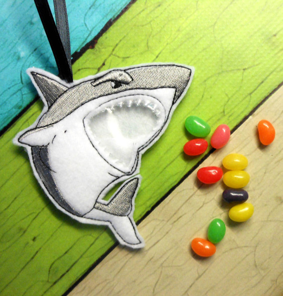 In The Hoop Shark Candy Pocket Embroidery Machine Design