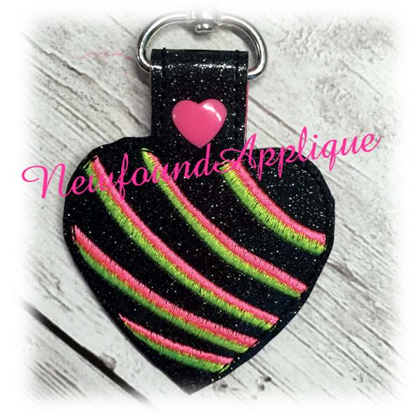 In The Hoop Heart Key Fob Ribbons Embroidery Machine Design