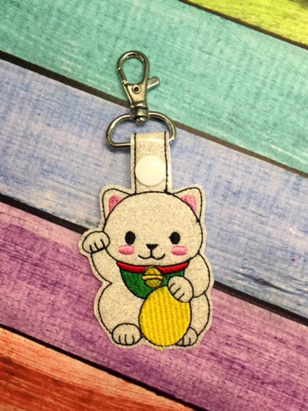 In The Hoop Chinese Kitty Key Fob Embroidery Machine Design