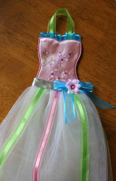 TuTu Bow/Hairclip Holder