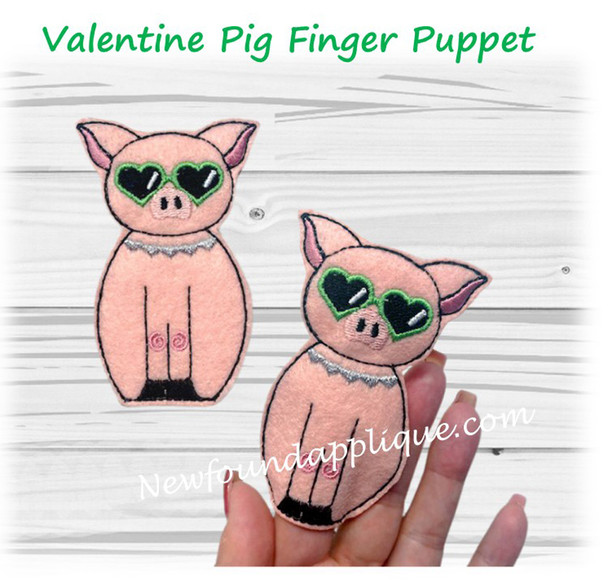 Pig Valentine Finger Puppet